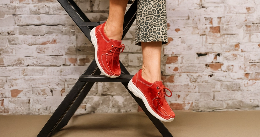 Watervlekken in schoenen